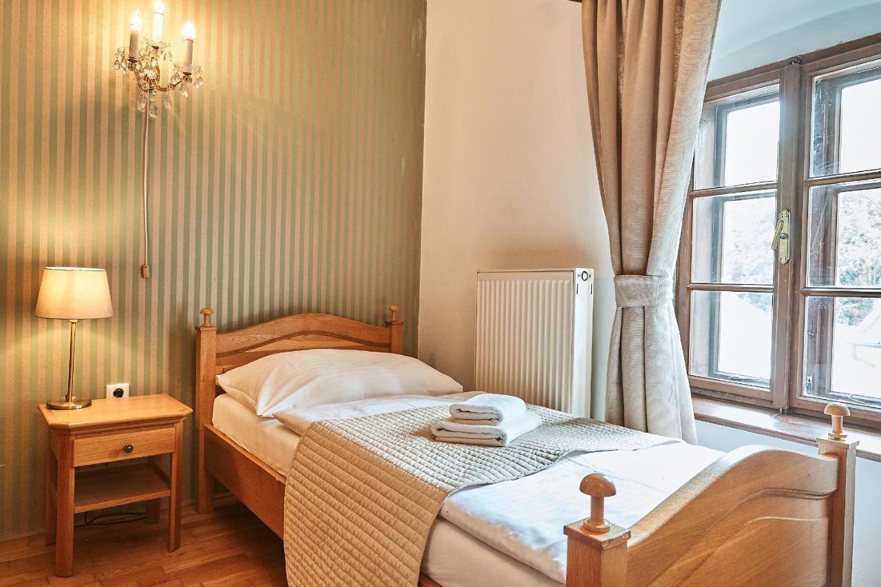 Hôtel Salamander à Banská Štiavnica Extérieur photo