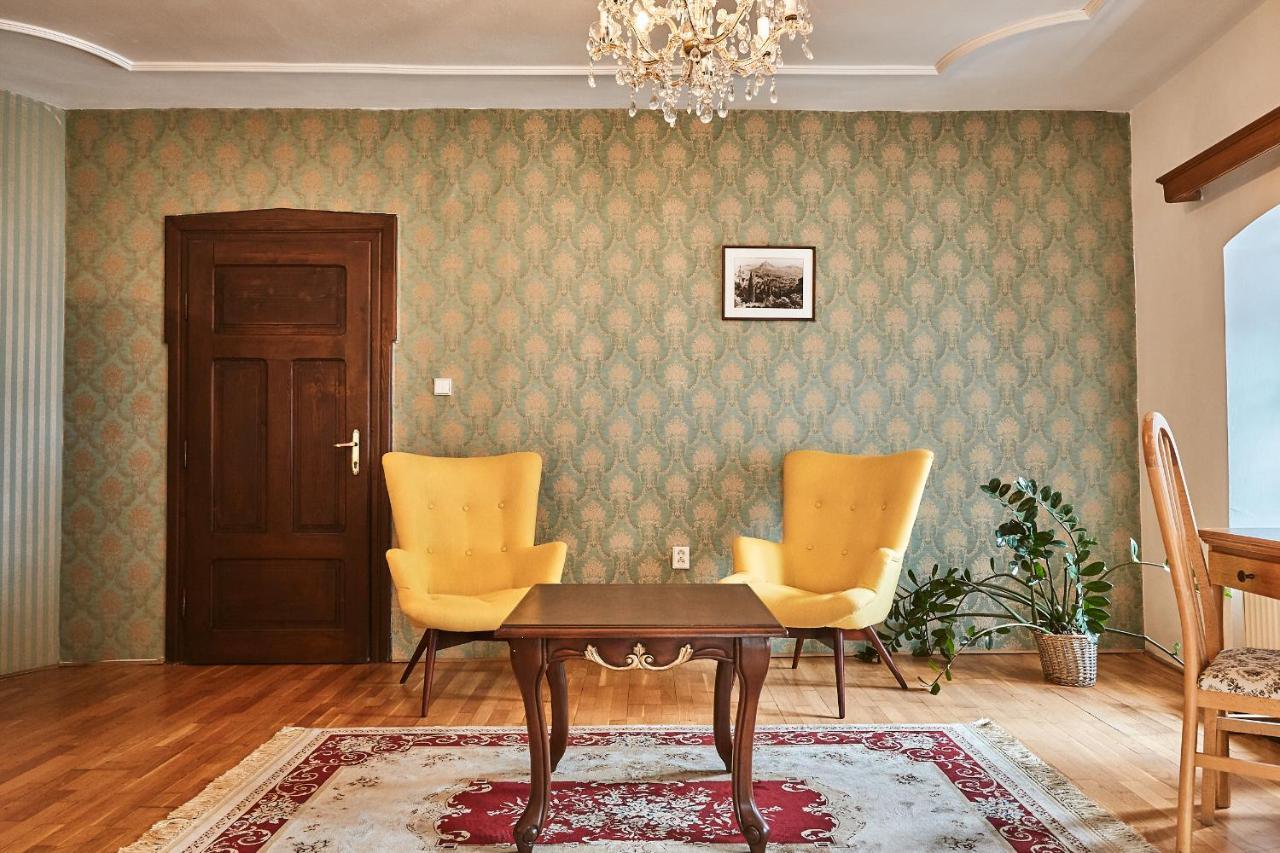 Hôtel Salamander à Banská Štiavnica Extérieur photo