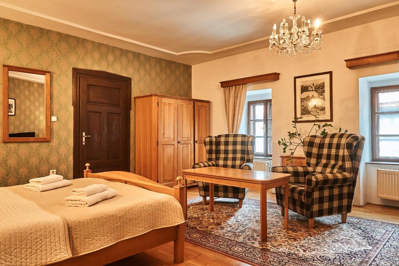 Hôtel Salamander à Banská Štiavnica Extérieur photo