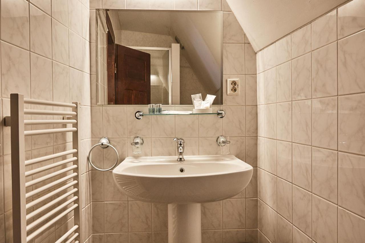 Hôtel Salamander à Banská Štiavnica Extérieur photo