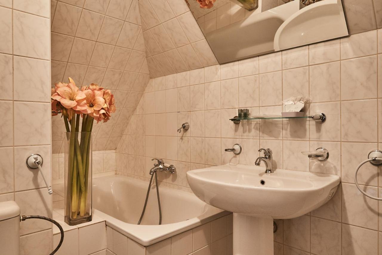 Hôtel Salamander à Banská Štiavnica Extérieur photo