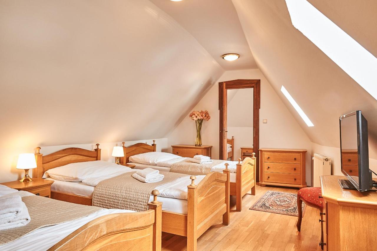 Hôtel Salamander à Banská Štiavnica Extérieur photo